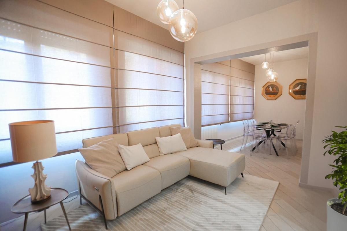 New - Ponte Vecchio Tower Apartment Florence